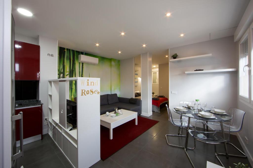 A television and/or entertainment centre at WindRose 1