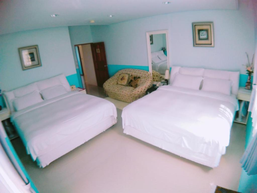 Postel nebo postele na pokoji v ubytování Riverside B&B