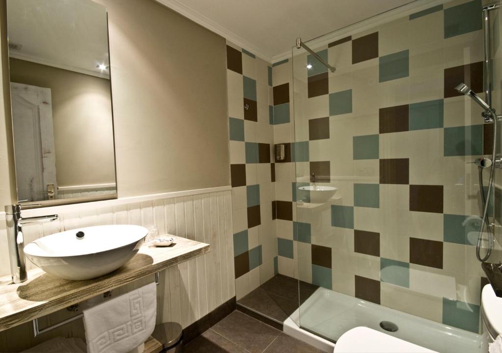 Koupelna v ubytování Hotel Salbatoreh