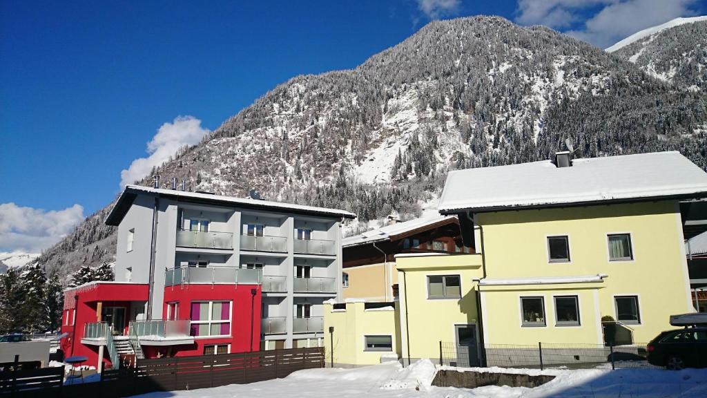 Výhľad na hory alebo výhľad na hory priamo z apartmánového hotela