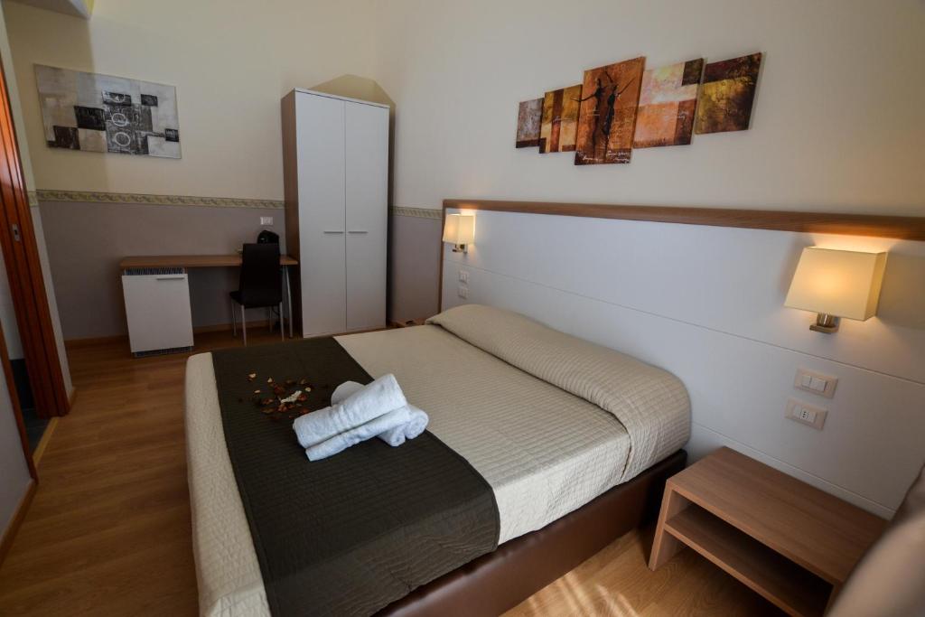 B&B AL VIALE - Standard Double Room