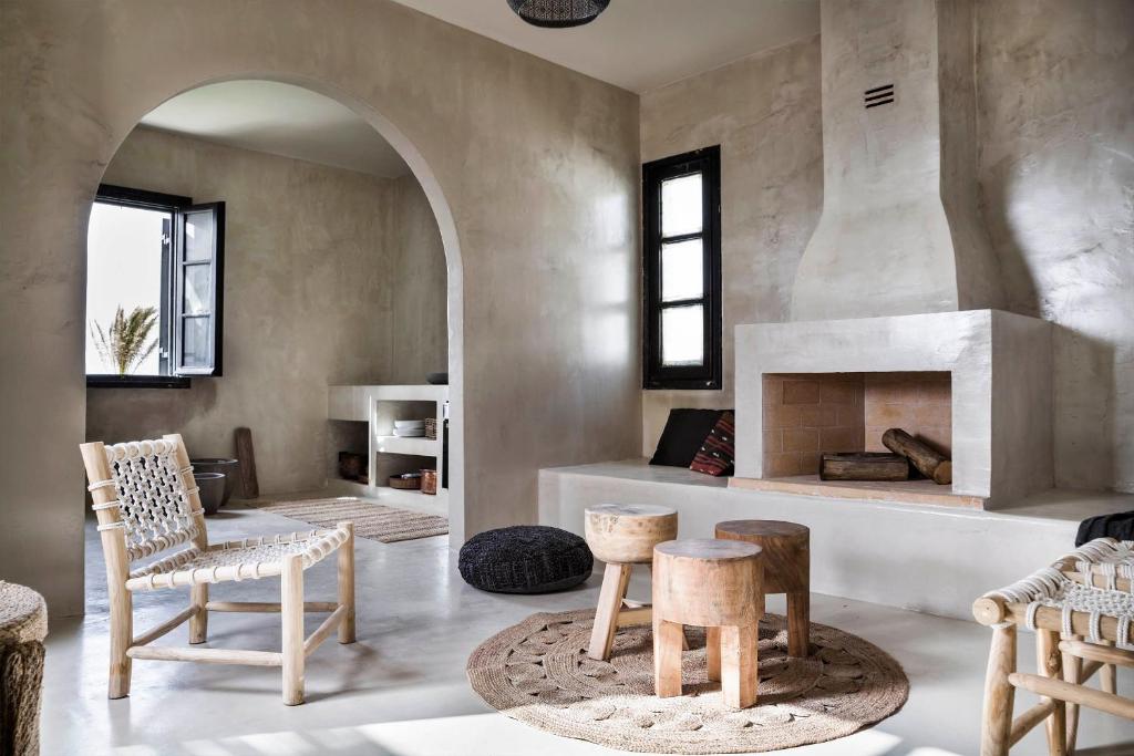 Χώρος καθιστικού στο Kymata Bohemian Villas