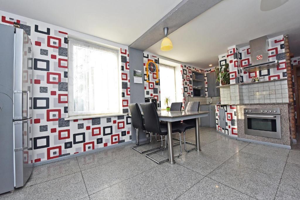 Viesu Nams Dzirkaļi - Standaard King Room