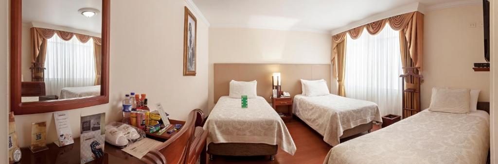 Hotel Fernando Plaza - Standard Triple Room