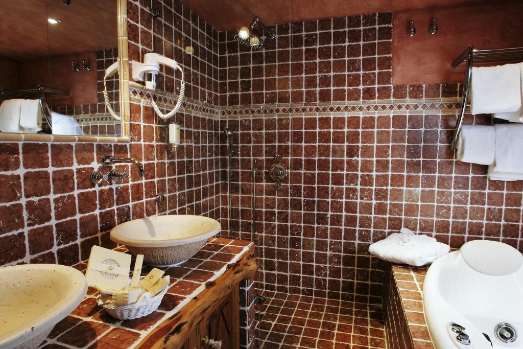 Koupelna v ubytování Hôtel Le Belvédère
