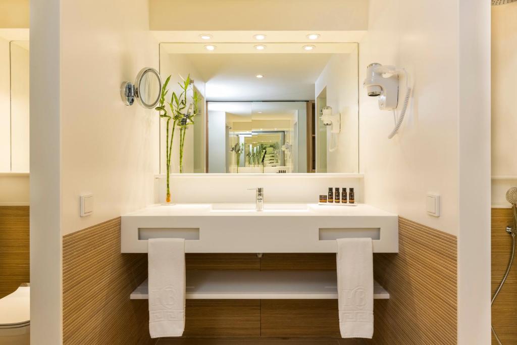Hotel Costa Brava - Double Room With Garden Views