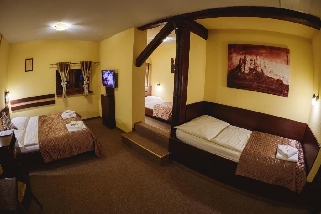 
Quadruple Room with Shower
