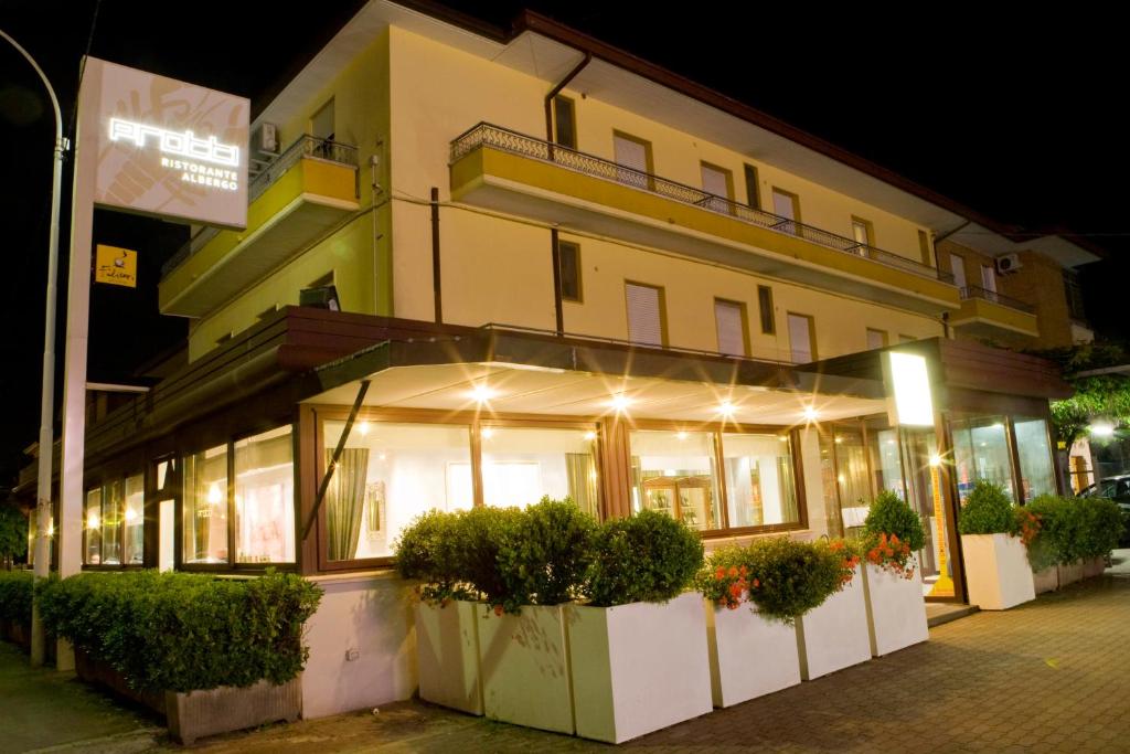 Budova, kde se hotel nachází