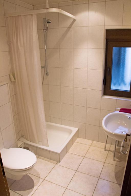 Koupelna v ubytování Hotel Garni Eckschänke