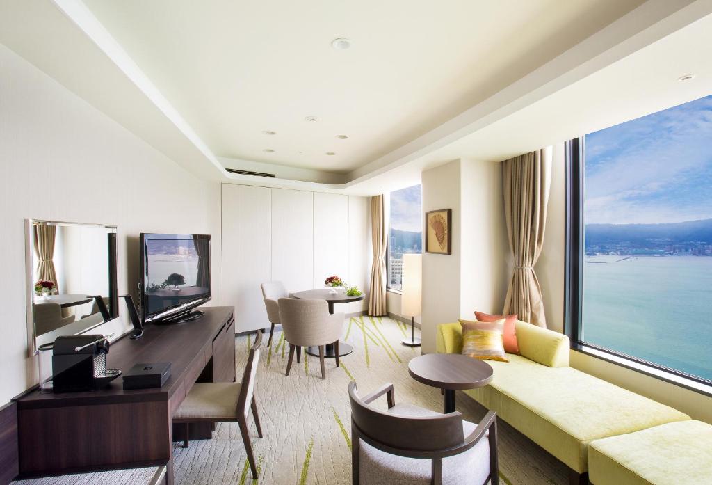 Lake Biwa Otsu Prince Hotel - Executive Suite Zimmer 33F 35F Mit Pool Zugang