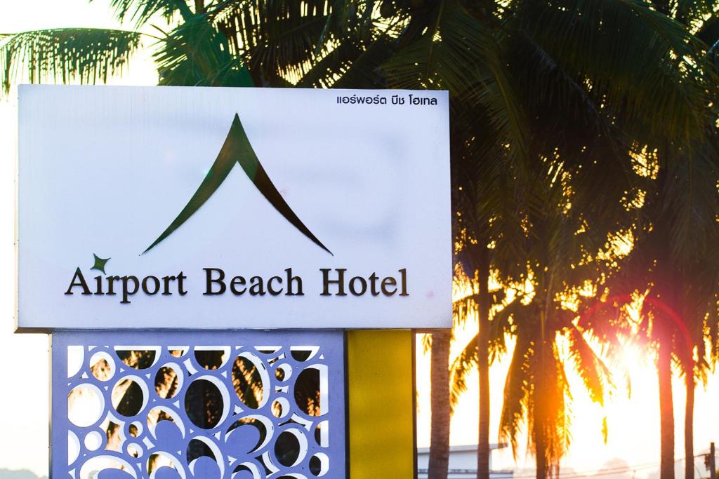 Airport Beach Hotel Room