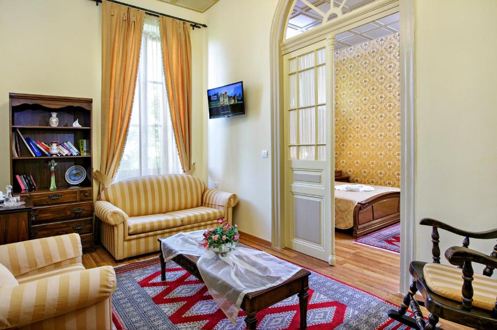 Posezení v ubytování Halepa Hotel