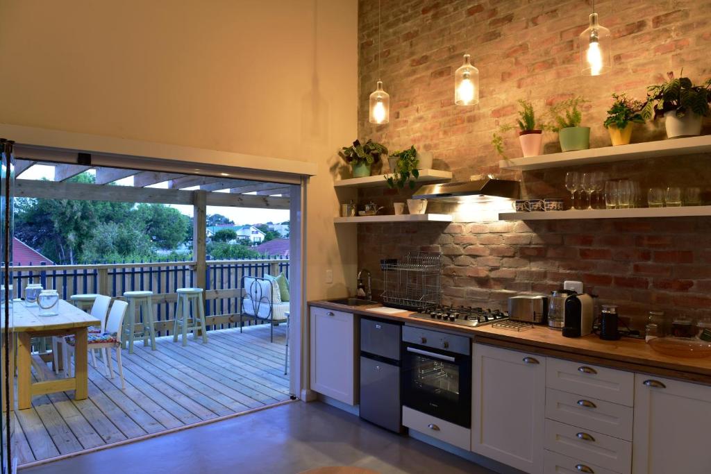 Garden Suite - Image 6