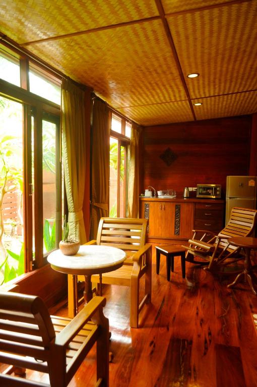 Ruenkanok Thaihouse Resort - Villa De Lujo