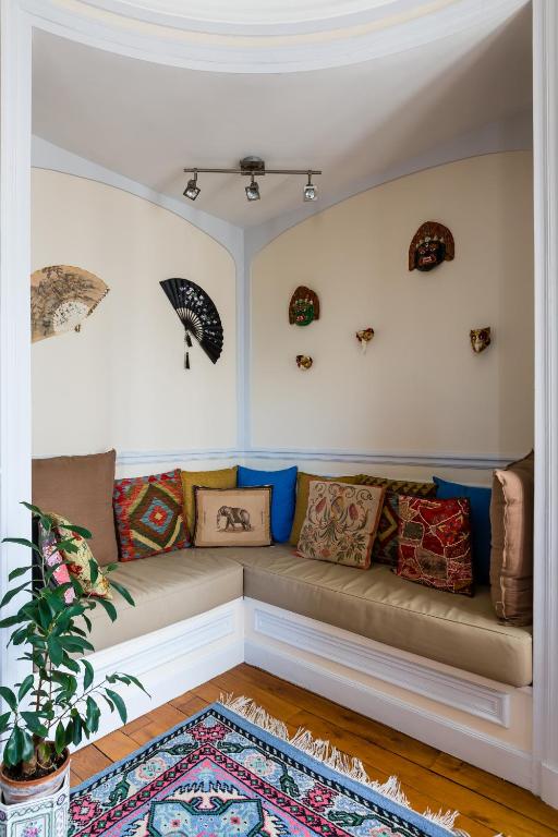 Veeve - Overlooking the Seine on Ile de la Cité