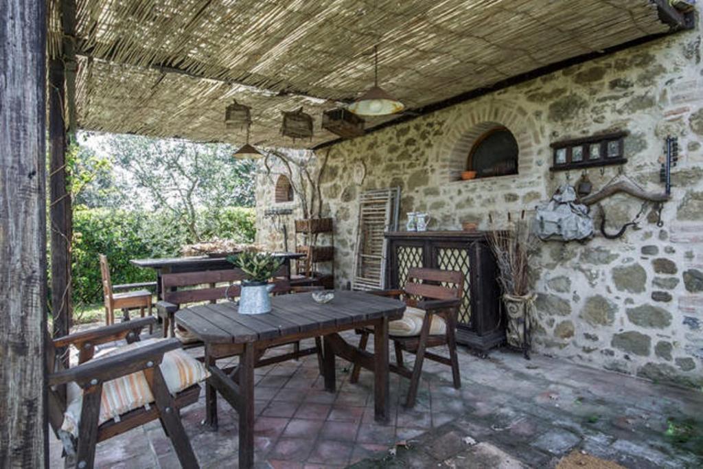 Patio alebo iná vonkajšia časť ubytovania Podere Cerreto