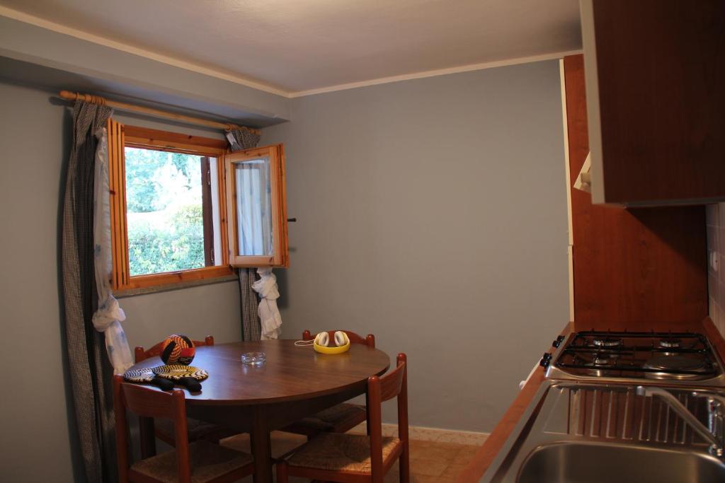 Case Sobrini - Two-Bedroom Apartment