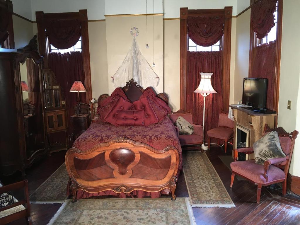 1884 Wildwood Bed and Breakfast Inn - Cuarto De Rosa