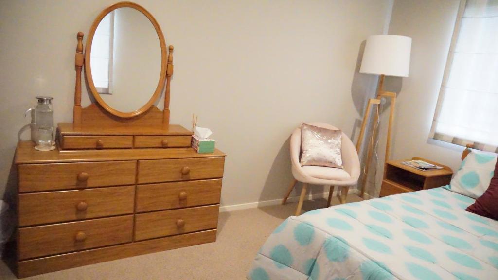 Makepeace Place Homestay - Resim 12