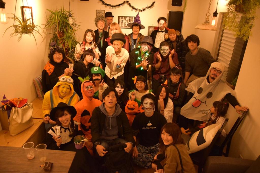 Hosté ubytování IZA Enoshima Guest House and Bar