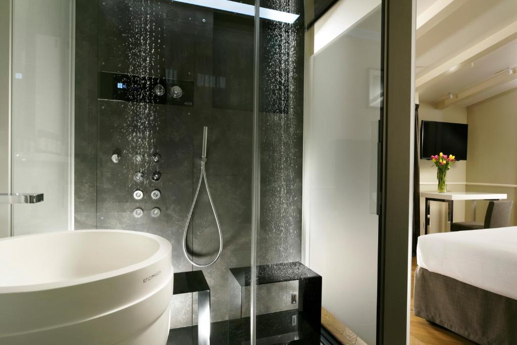 Locanda della Posta Boutique Hotel - Deluxe Double Room With Shower