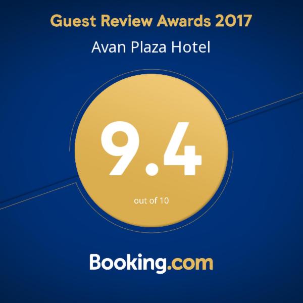 Certifikát, hodnocení, plakát nebo jiný dokument vystavený v ubytování Avan Plaza Hotel