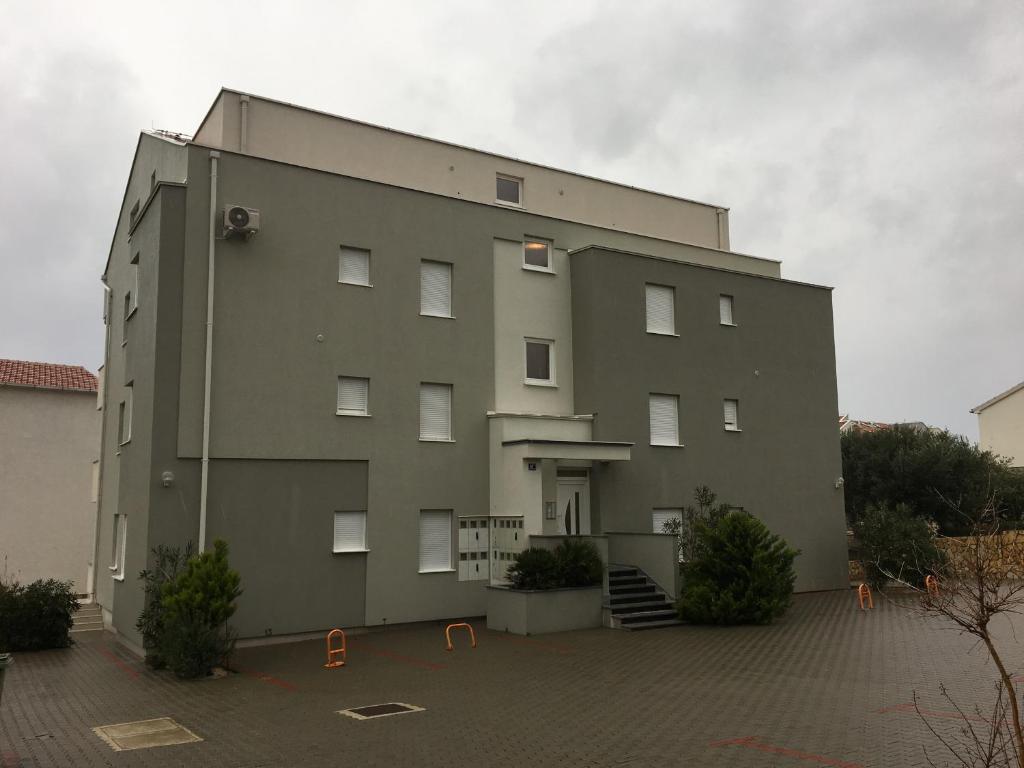 Budova, kde se apartmán nachází