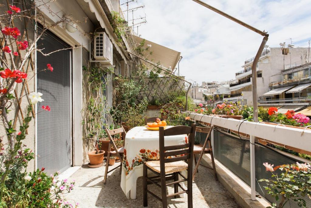 Fotografia z galérie ubytovania Central penthouse with amazing city and Lycabettus view v Aténach