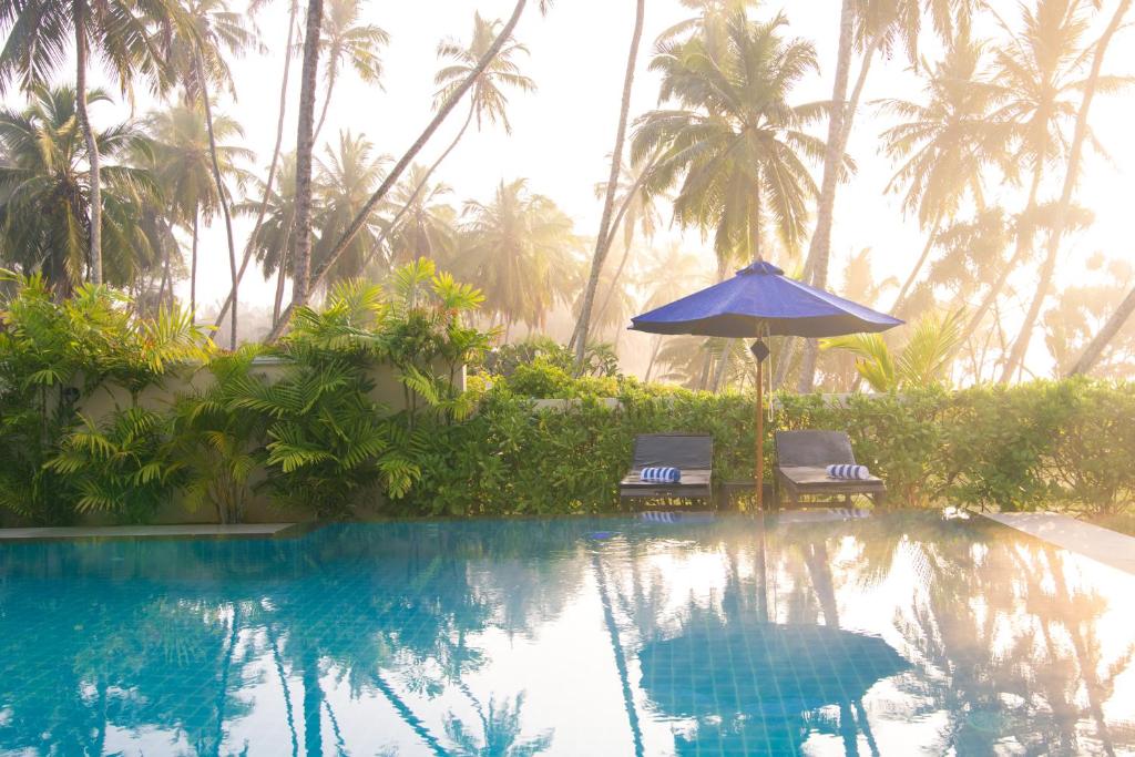 Lanka Beach Boutique Bungalows & Grand Villa - 11