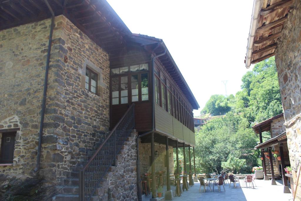 The building in which a szállodákat is located