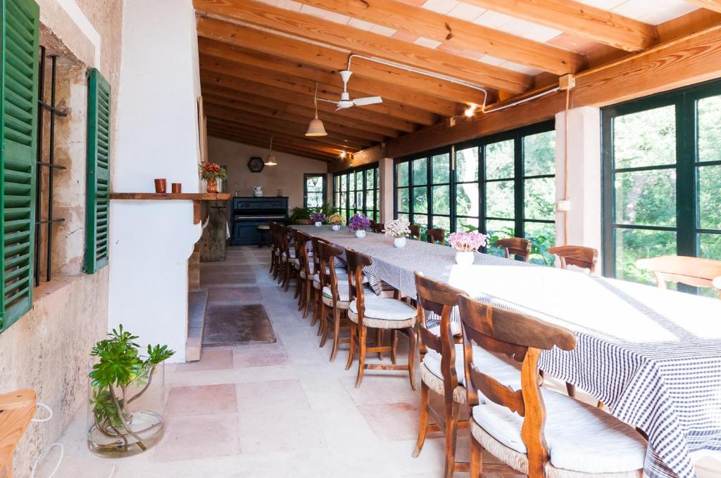 Restaurace v ubytování Sa Casa Rotja