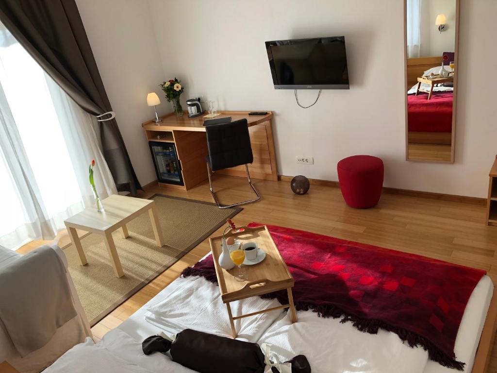 Viktoria Lodge Bed and Breakfast - 18