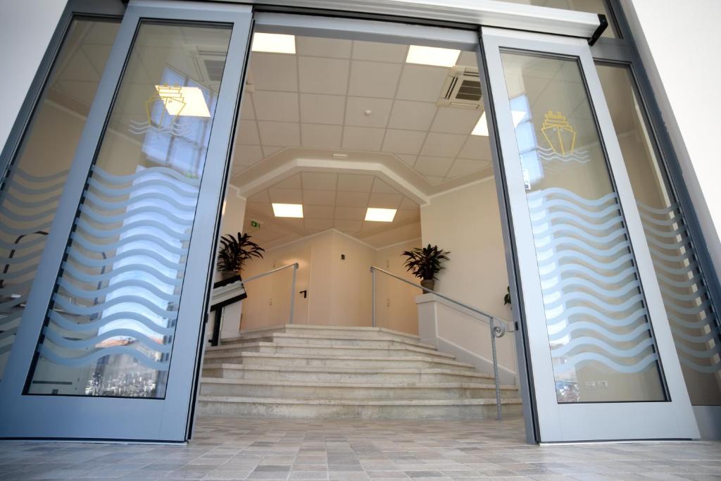 The facade or entrance of Nuovo Albergo Operai