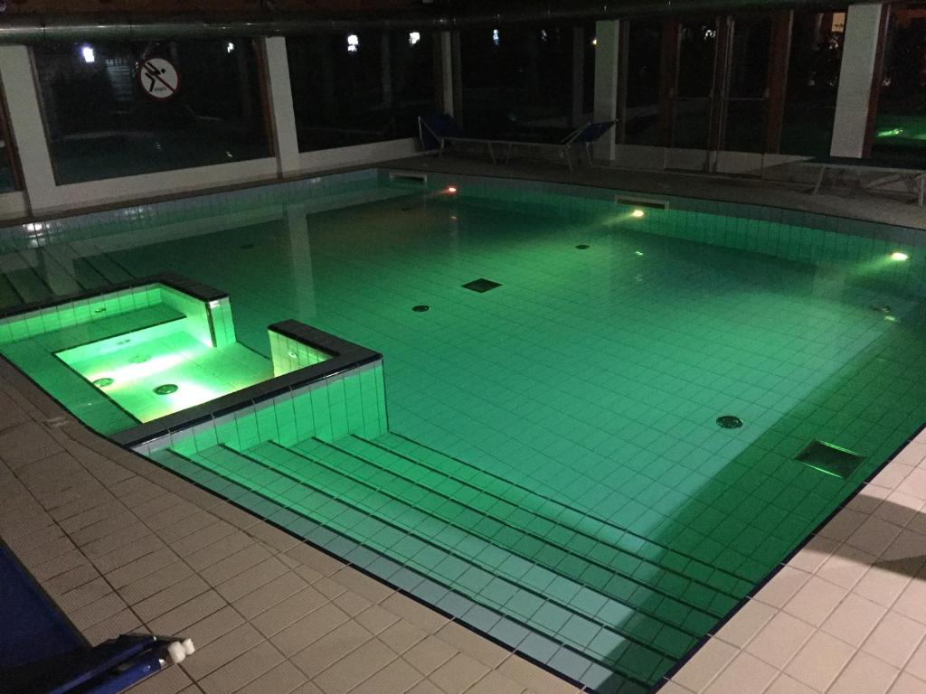 Basen w obiekcie Camping Venezia Village lub w pobliżu