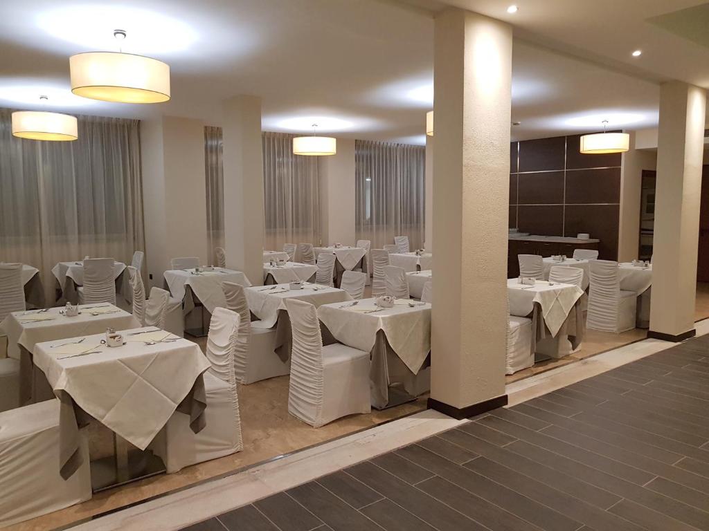 Restaurace v ubytování Hotel For You