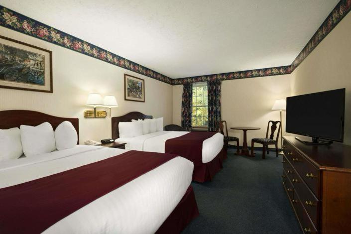 Days Inn by Wyndham Grayling - Habitación Con 2 Camas Grandes - No Fumadores