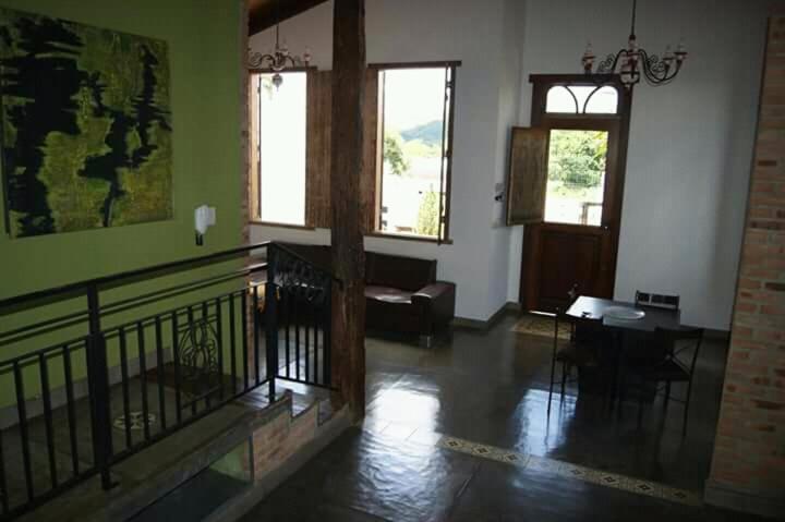  Casa na cidade com ares de campo
