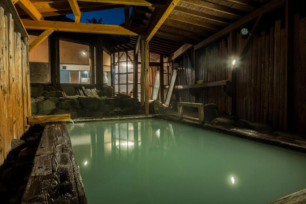 Bazén v ubytování Takamiya Hotel Lucent nebo v jeho okolí