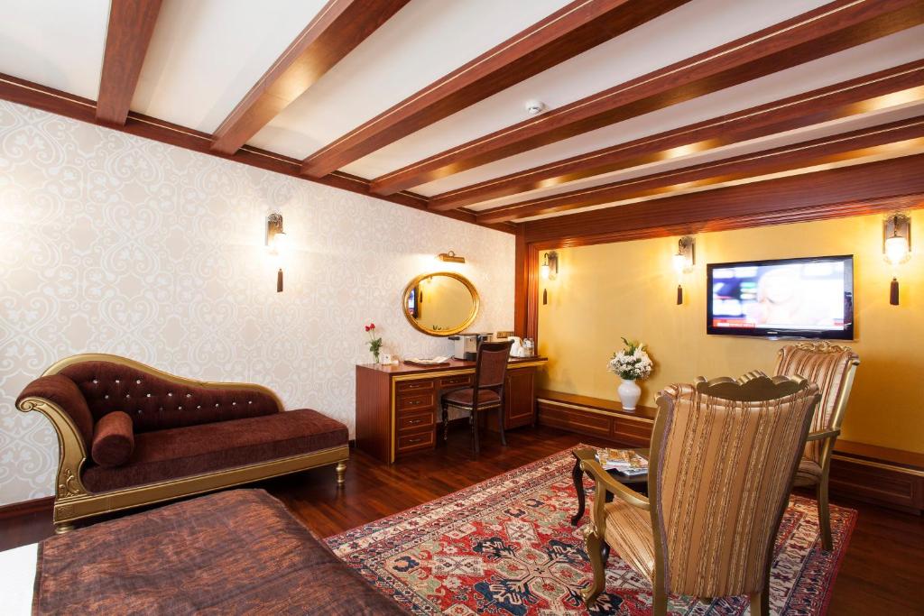 Ottoman Hotel Imperial-Special Category - Junior Suite