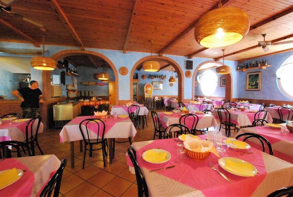 Restaurace v ubytování Hotel Cesari