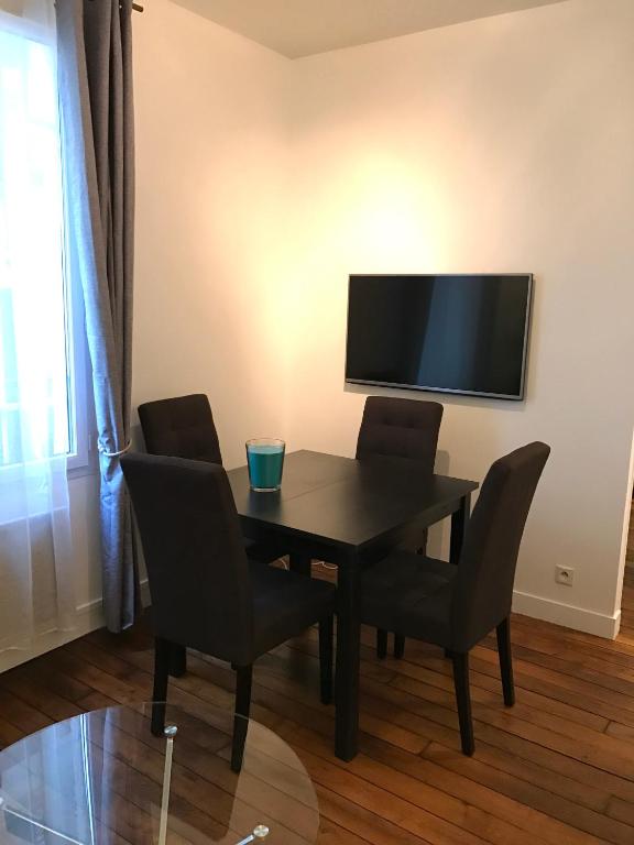 Fully renovated 1Br apartment - Well located
