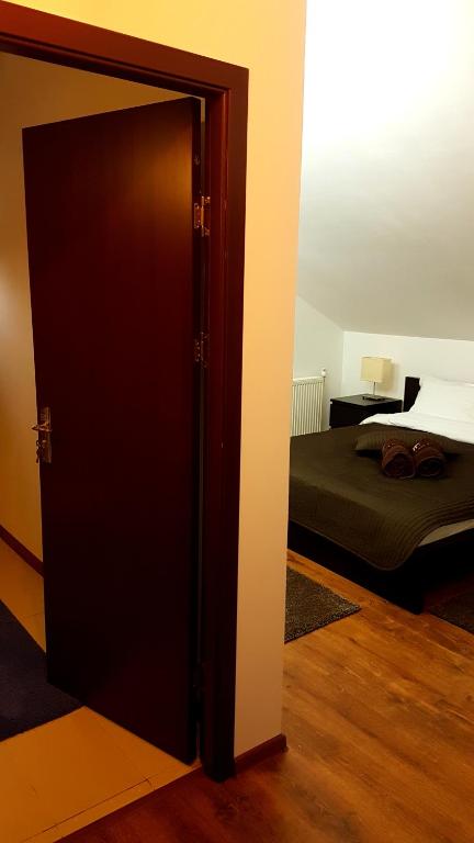 Pensiunea Casa Runcu Buzau - Camera Doppia Con Bagno Privato
