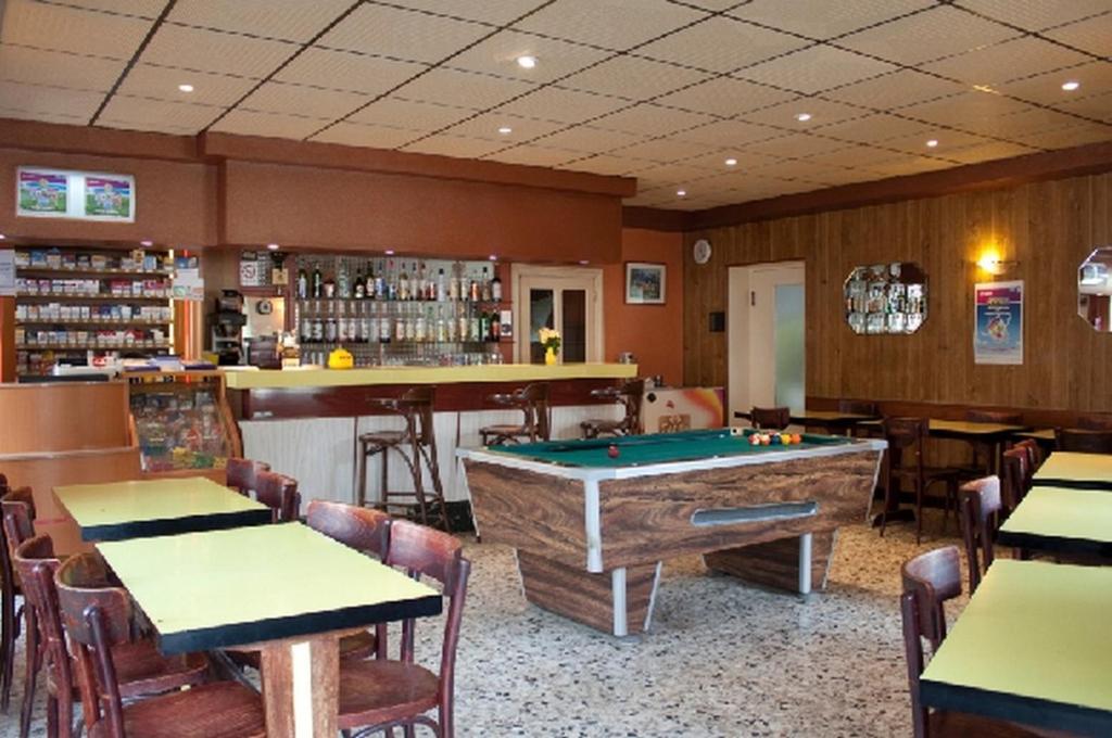 Lounge nebo bar v ubytování Hotel Magne