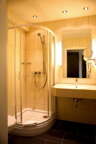 Koupelna v ubytování Hotel Haus Krone