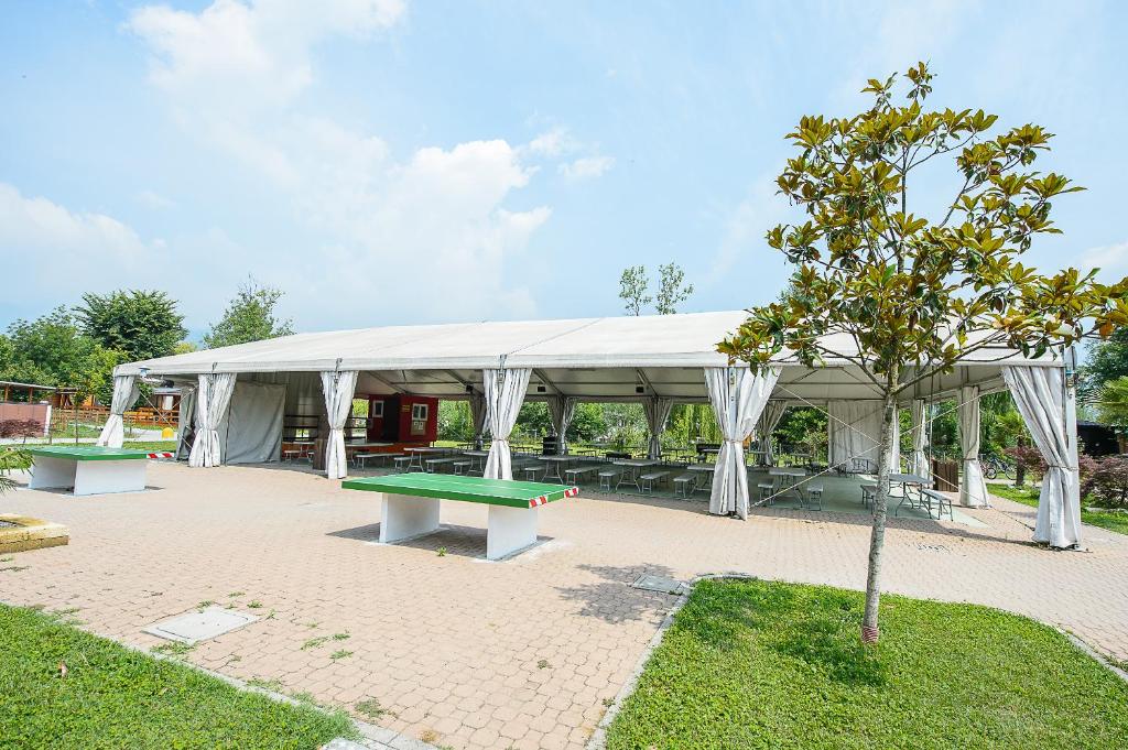 Vrt ispred objekta Camping Class