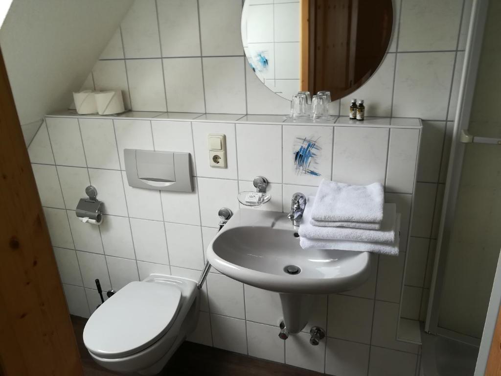 Koupelna v ubytování Schwarzwaldgasthaus Salenhof