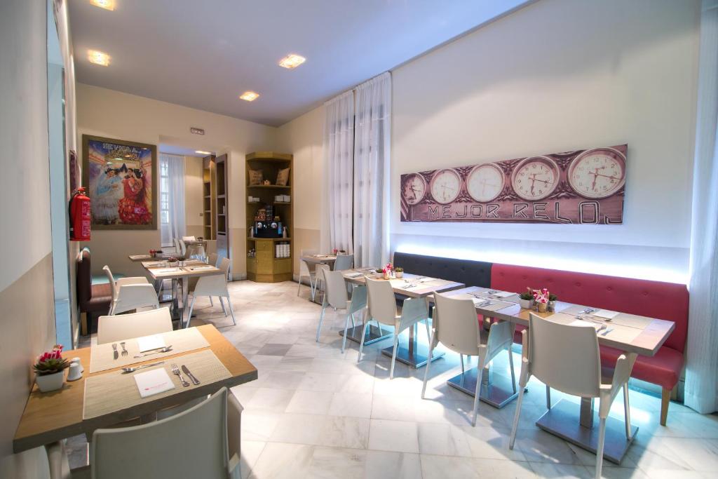 Petit Palace Marques Santa Ana - Resim 16