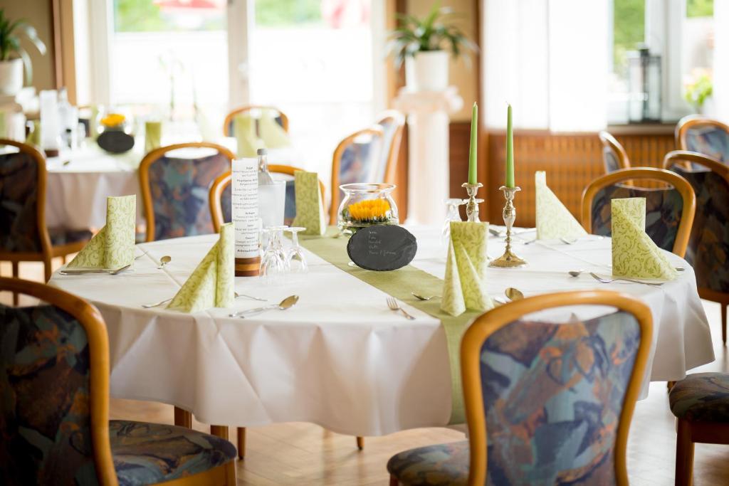 Restaurace v ubytování Gasthof-Hotel Harth