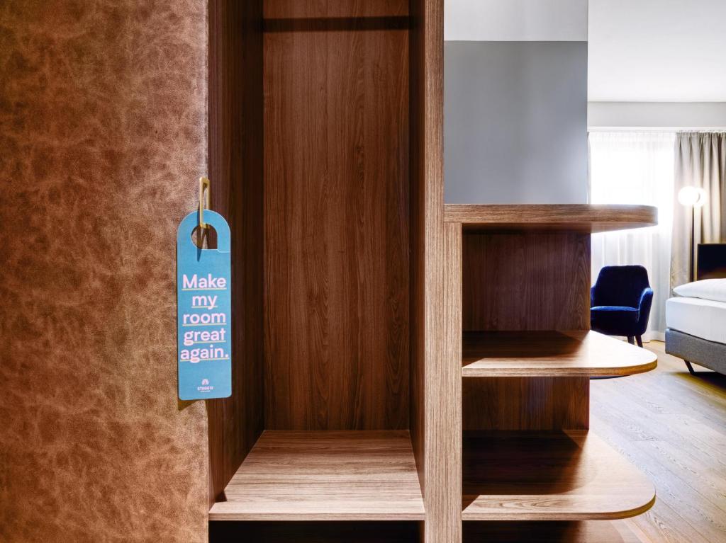 STAGE 12 Hotel by Penz - 10