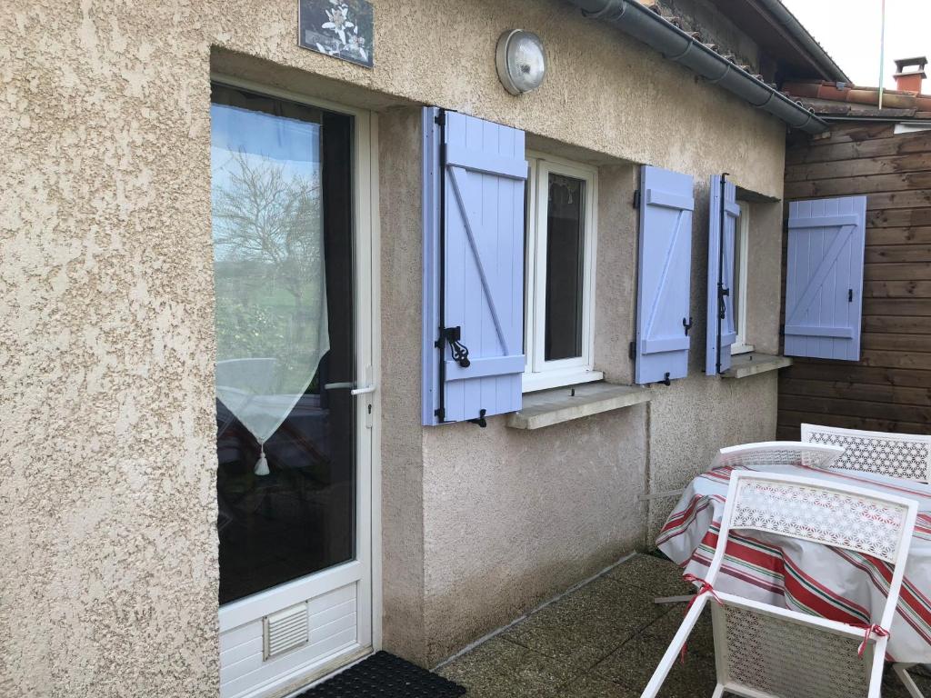 Een balkon of terras bij Chambres d'Hôtes L'Ardiegeoise